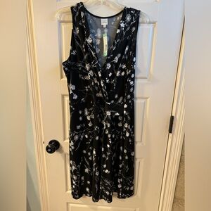 NWT Seanna Faux Wrap dress